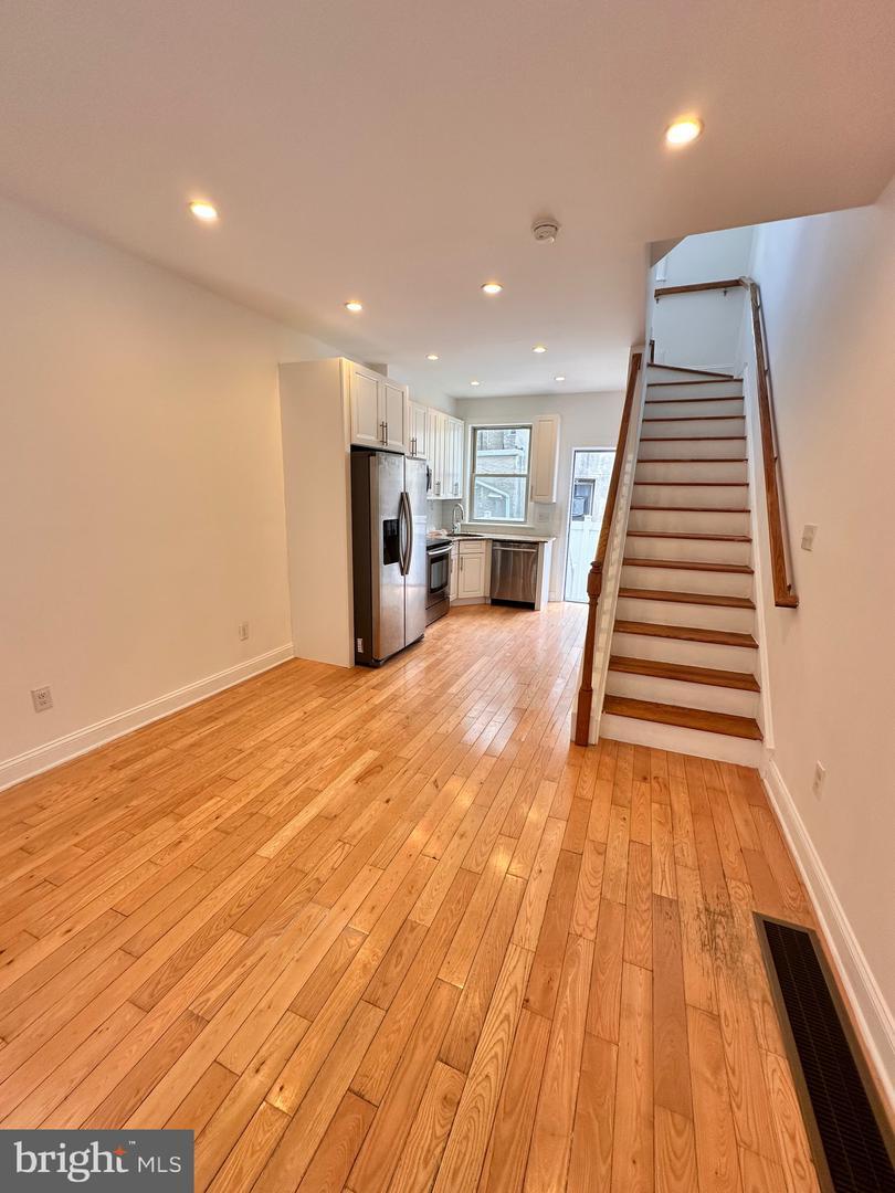 Property Photo: 1004 S Fairhill Street PA 19147
