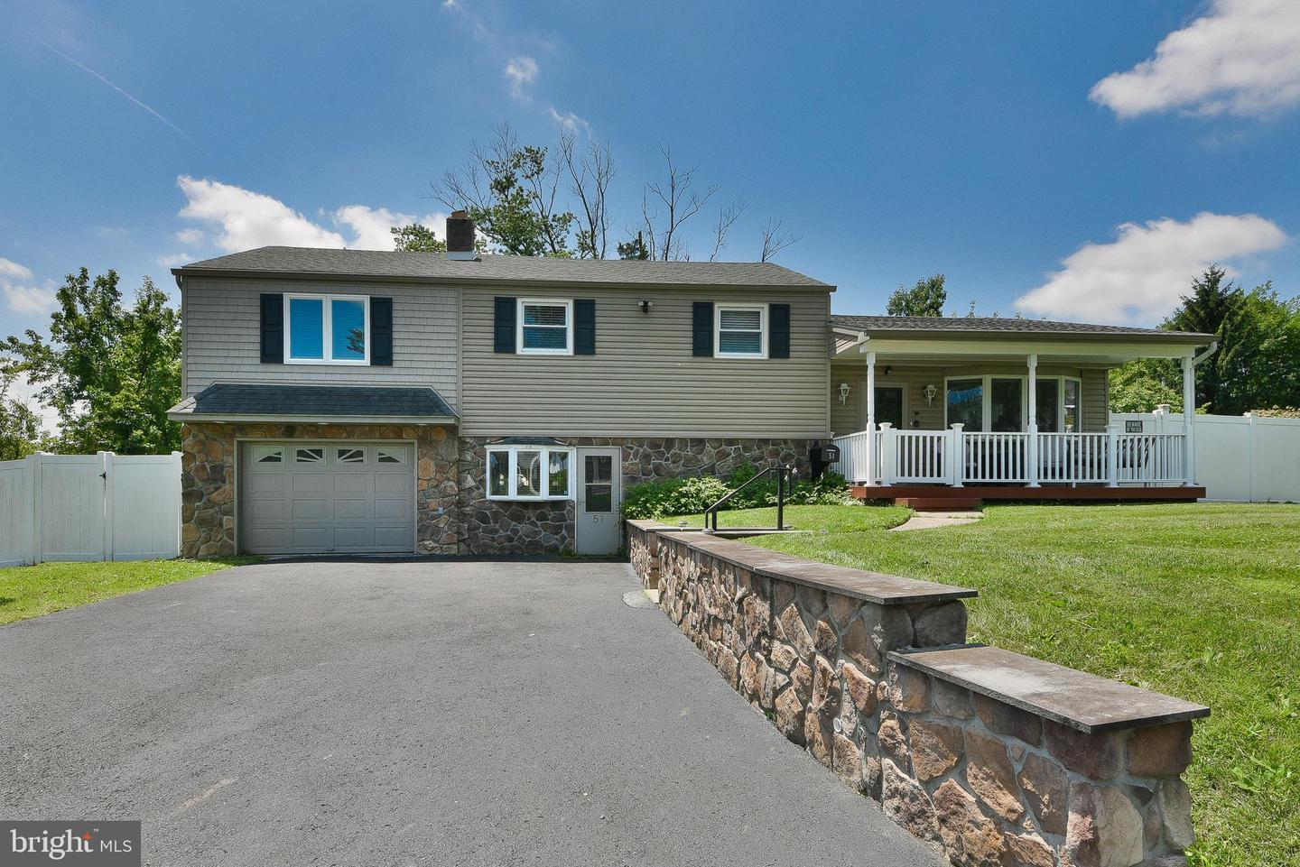Property Photo:  51 Lewis Street  PA 19053 