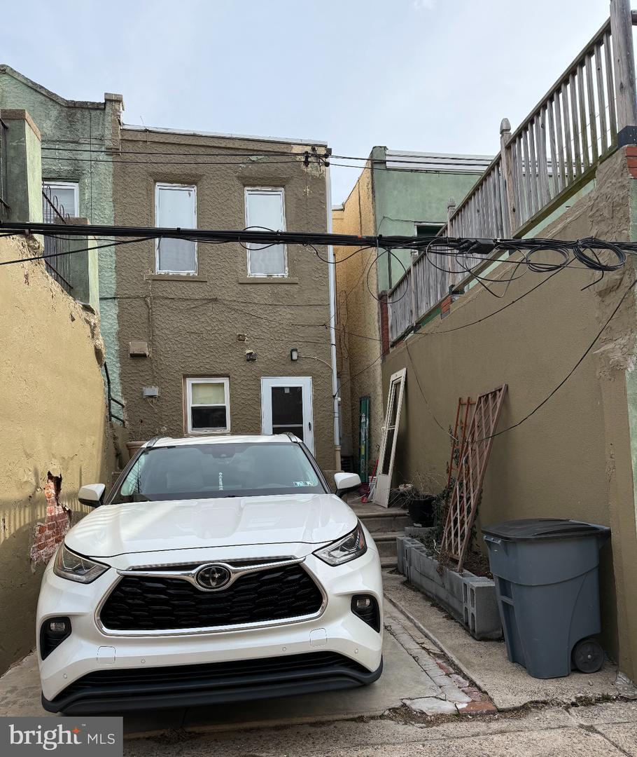 Property Photo: 2150 S Lambert Street PA 19145