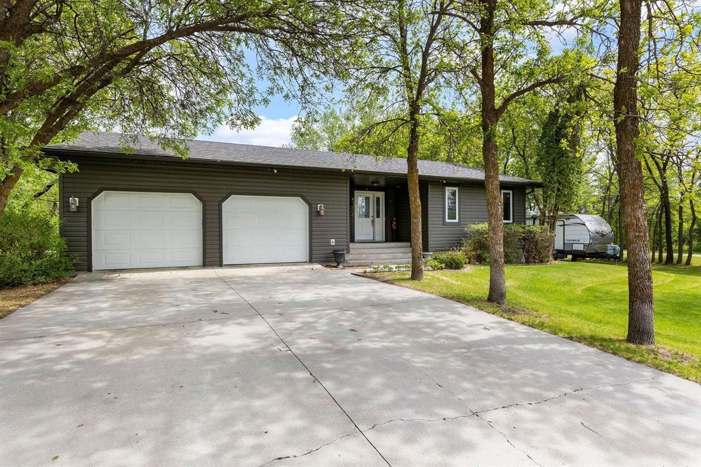 Property Photo: 203 Park Street MB R0A 2K0