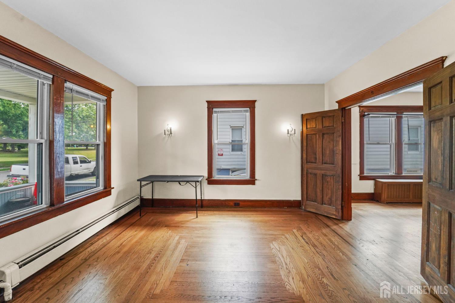 Property Photo: 118 Huntington Street NJ 08901