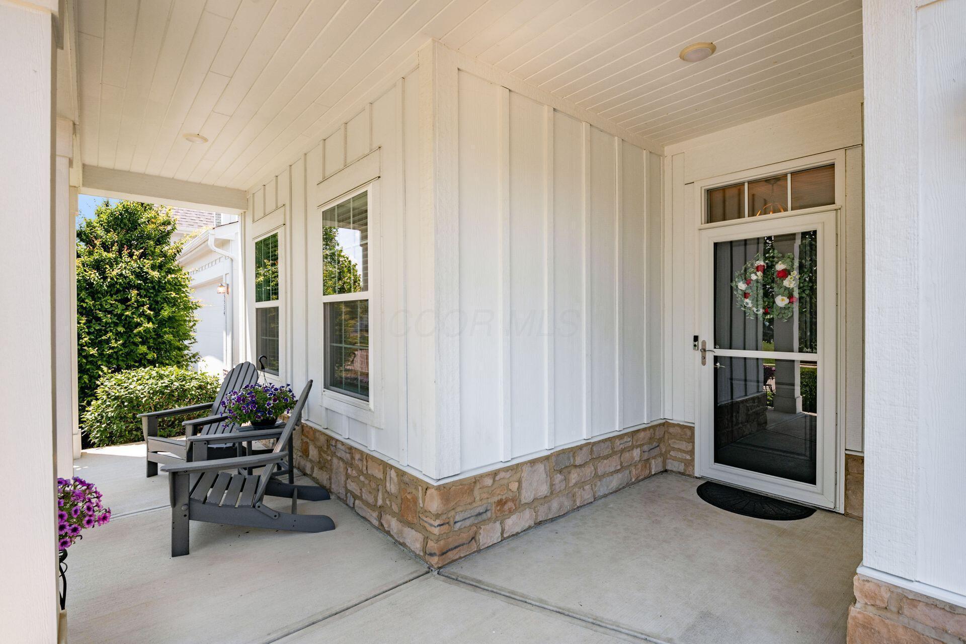 Property Photo: 5540 Eva S Loop OH 43016