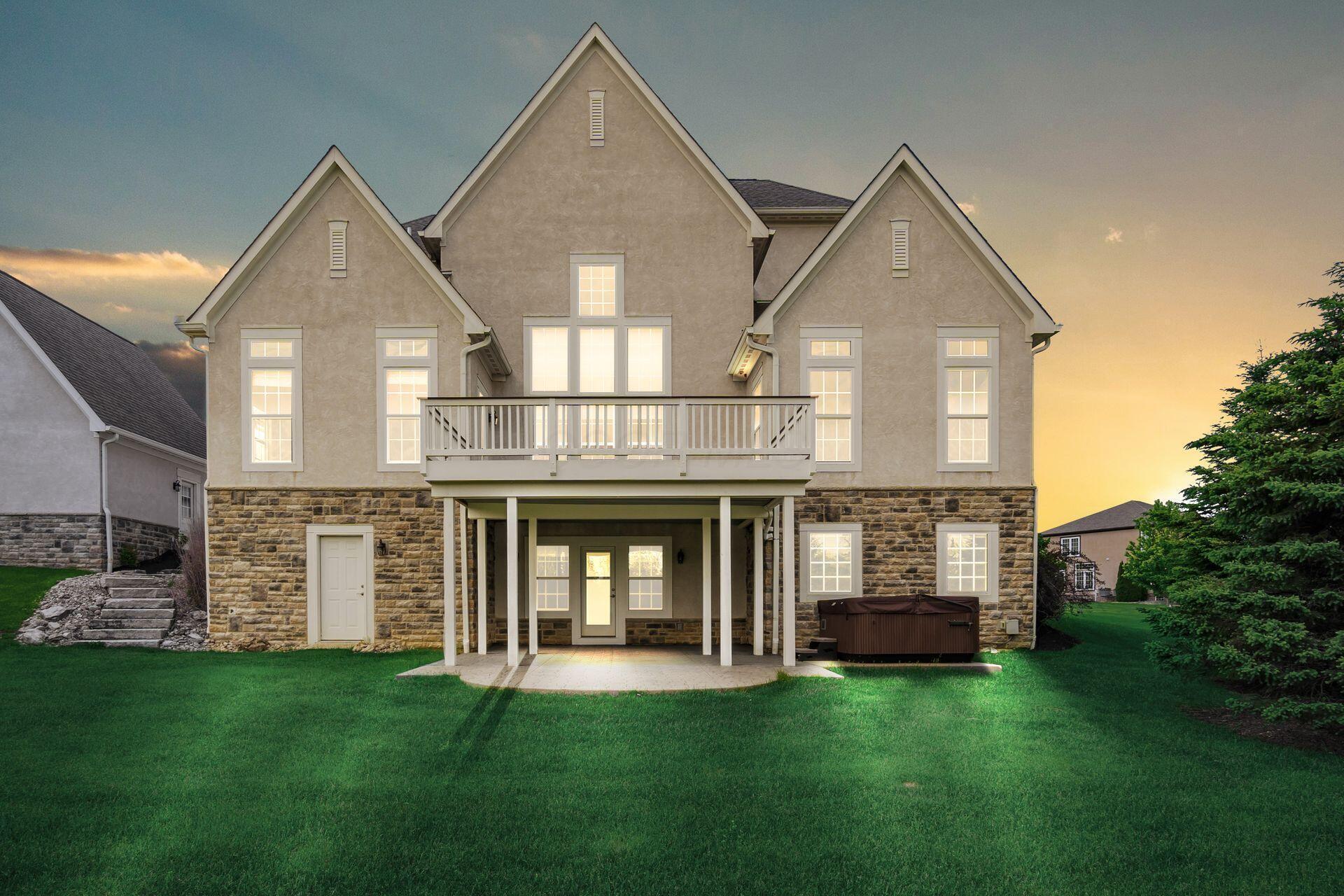Property Photo: 1393 Kearney Way OH 43015