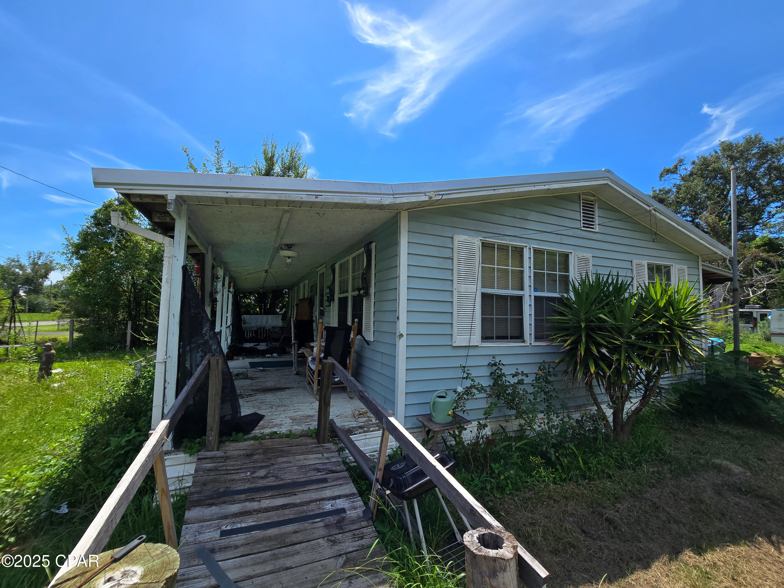 Property Photo:  153 Old Dairy Farm Road  FL 32465 