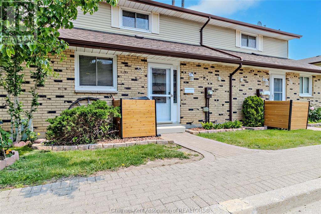 Property Photo: 393 Baldoon Road 32 ON N7L 4P3