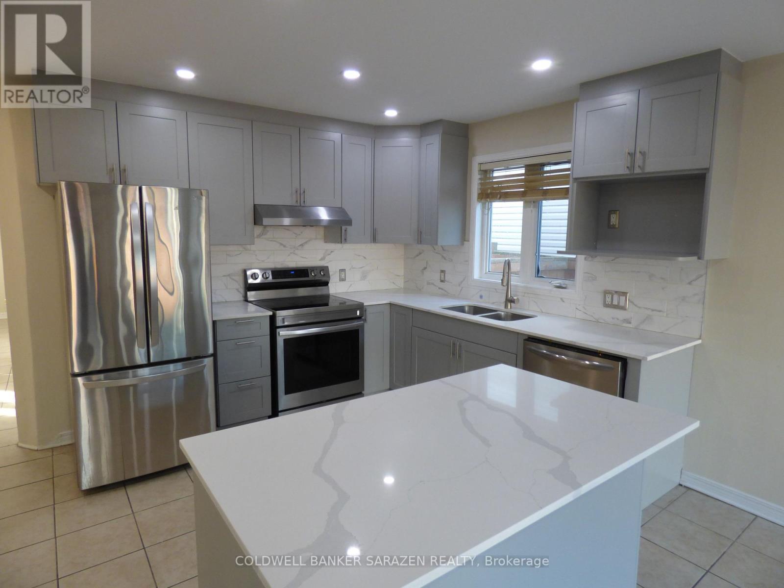 Property Photo: 22 Bellingham Place ON K1T 4B2