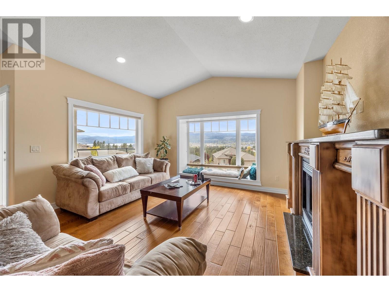 Photo de la propriété:  1584 Merlot Drive  BC V1Y 6G1 