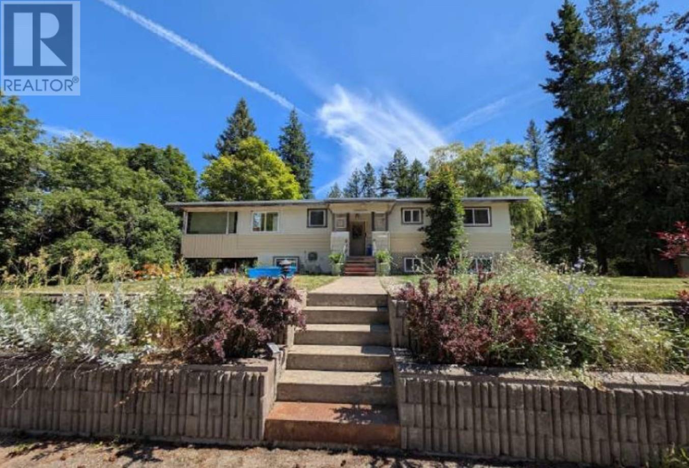 Photo de la propriété: 431 50 Street Northwest BC V1E 3B1