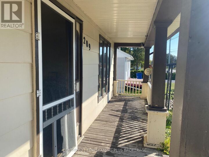 Photo de la propriété:  209 Katherine Street  ON P0J 1P0