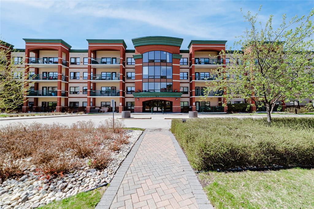 Property Photo: 1275 Leila Avenue MB R2P 1J6