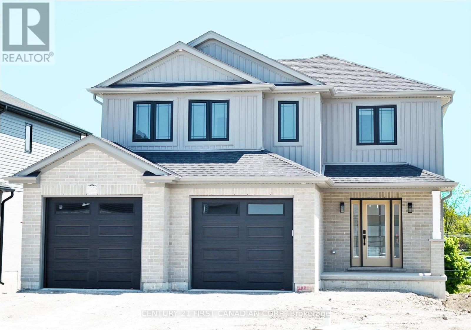 666 Ketter Way  Plympton-Wyoming (Plympton Wyoming) ON N0N 1T0 photo
