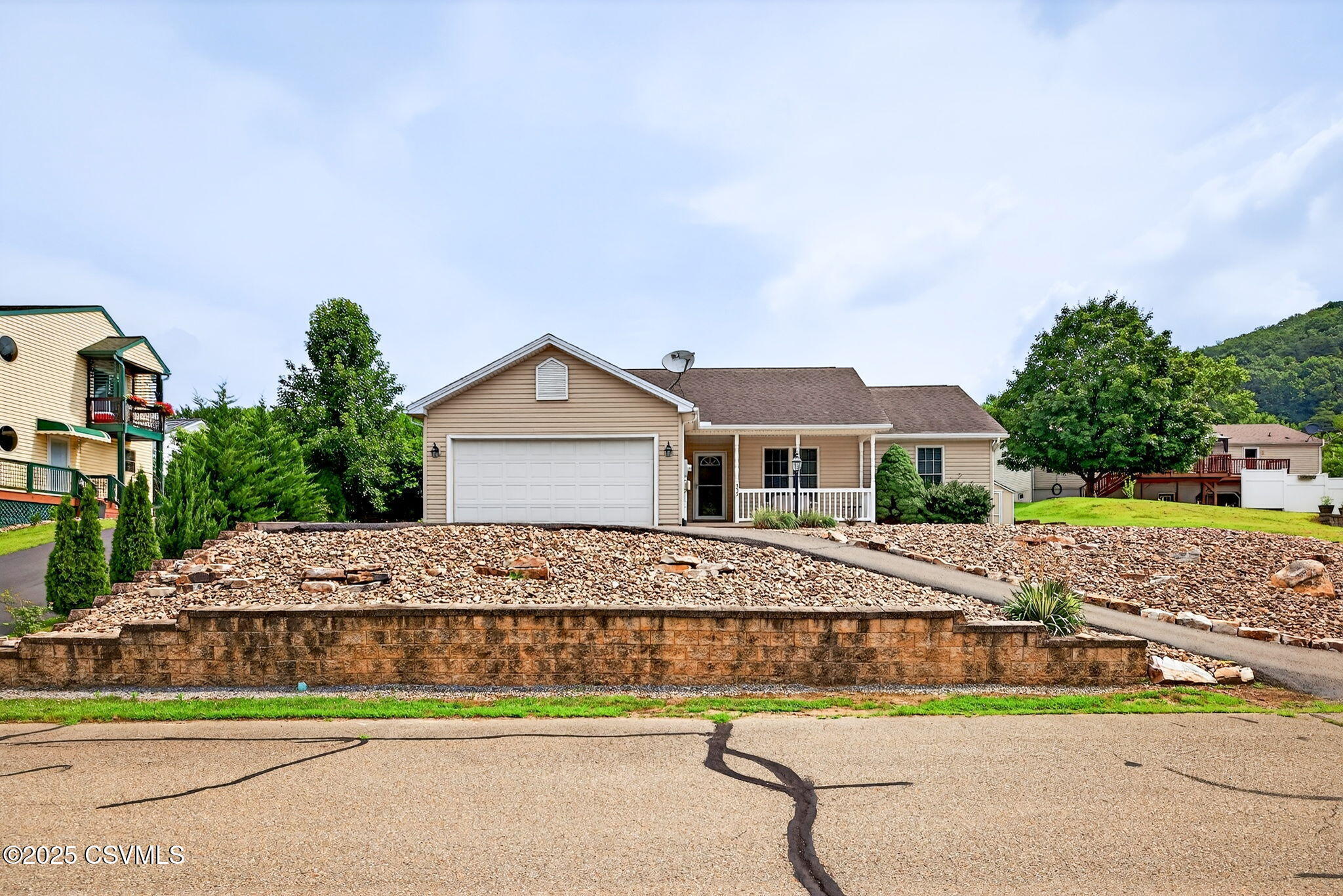 Property Photo: 537 Sunset Drive PA 17815