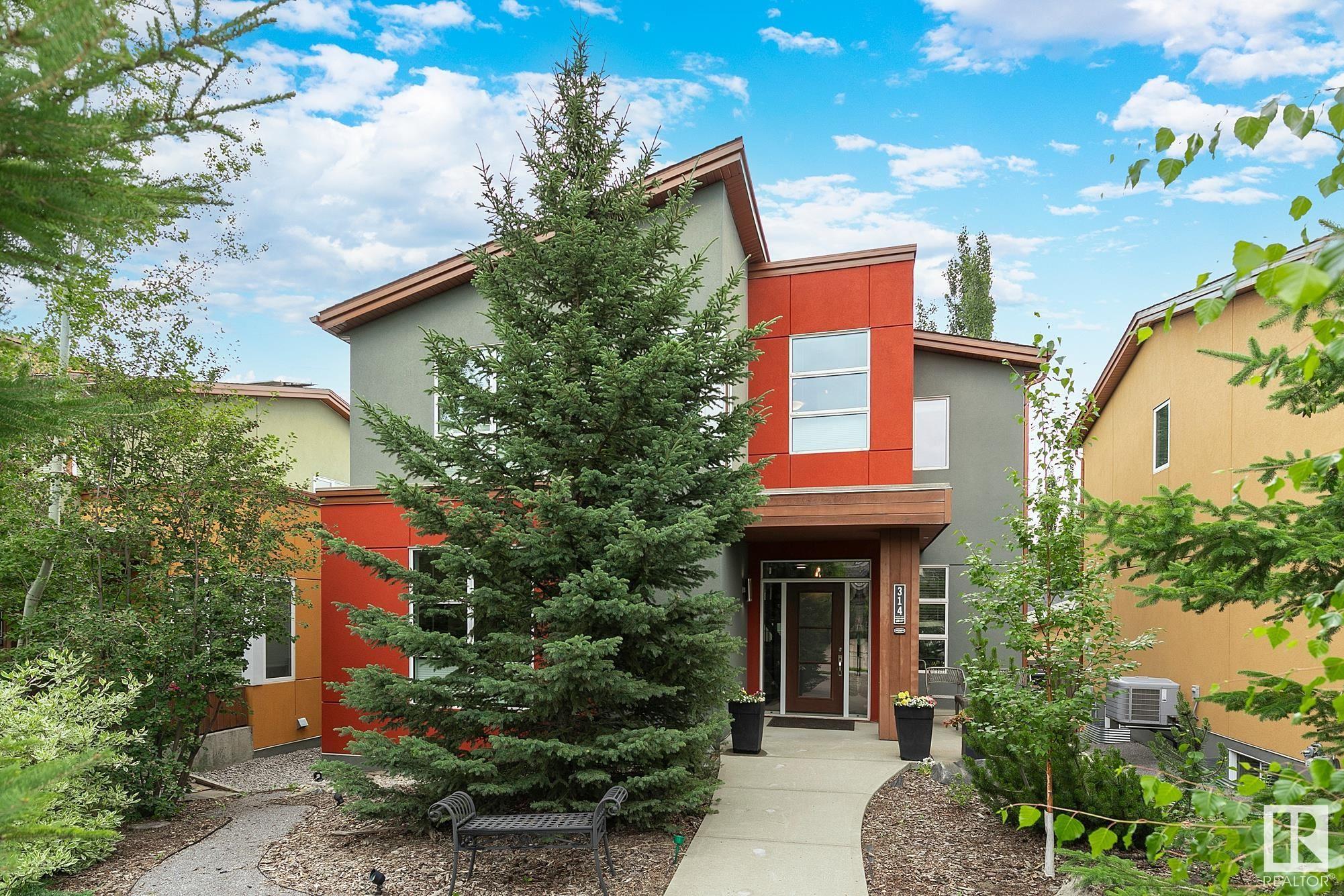 314 Magrath Boulevard NW  Edmonton AB T6R 0M7 photo