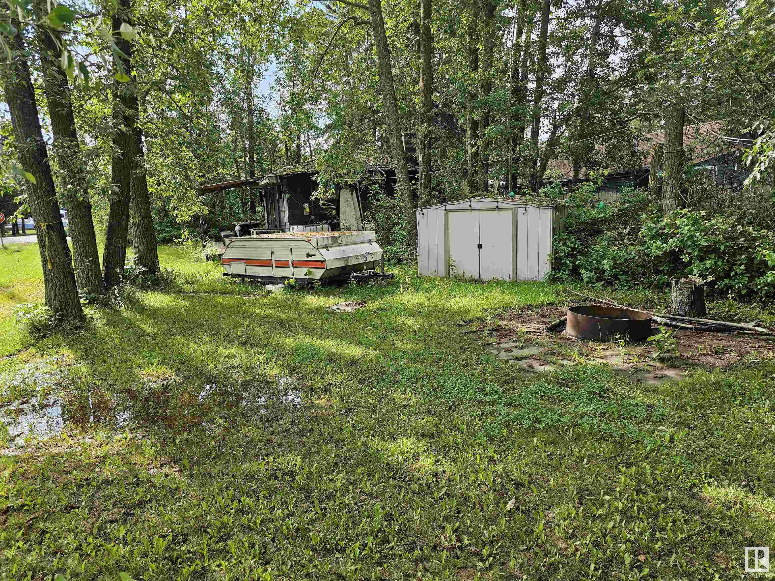 Photo de la propriété: 5220 48 Avenue AB T0E 0A0