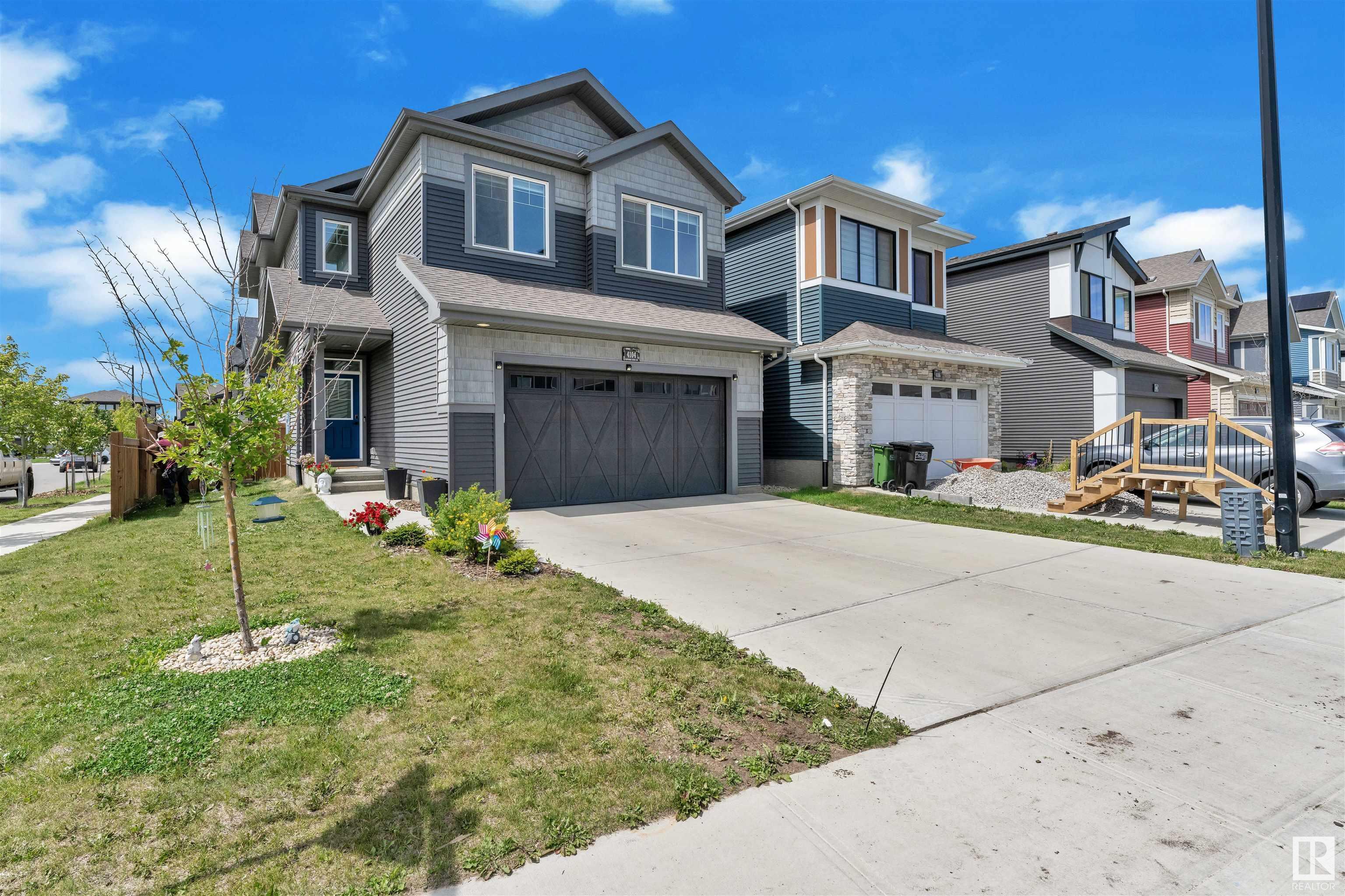 Photo de la propriété:  4104 Hawthorn Court SW  AB T6X 2Y8 