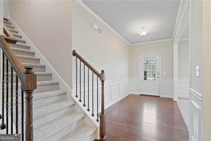 Property Photo:  5755 Rialto Way  GA 30040 