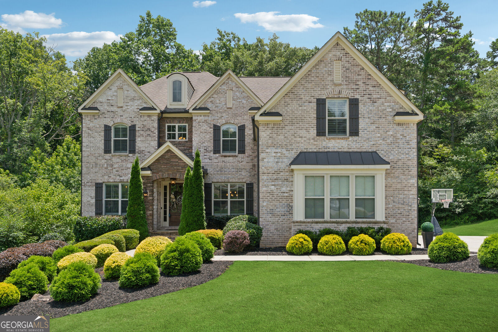 Property Photo: 5460 Summit Oak Drive GA 30004