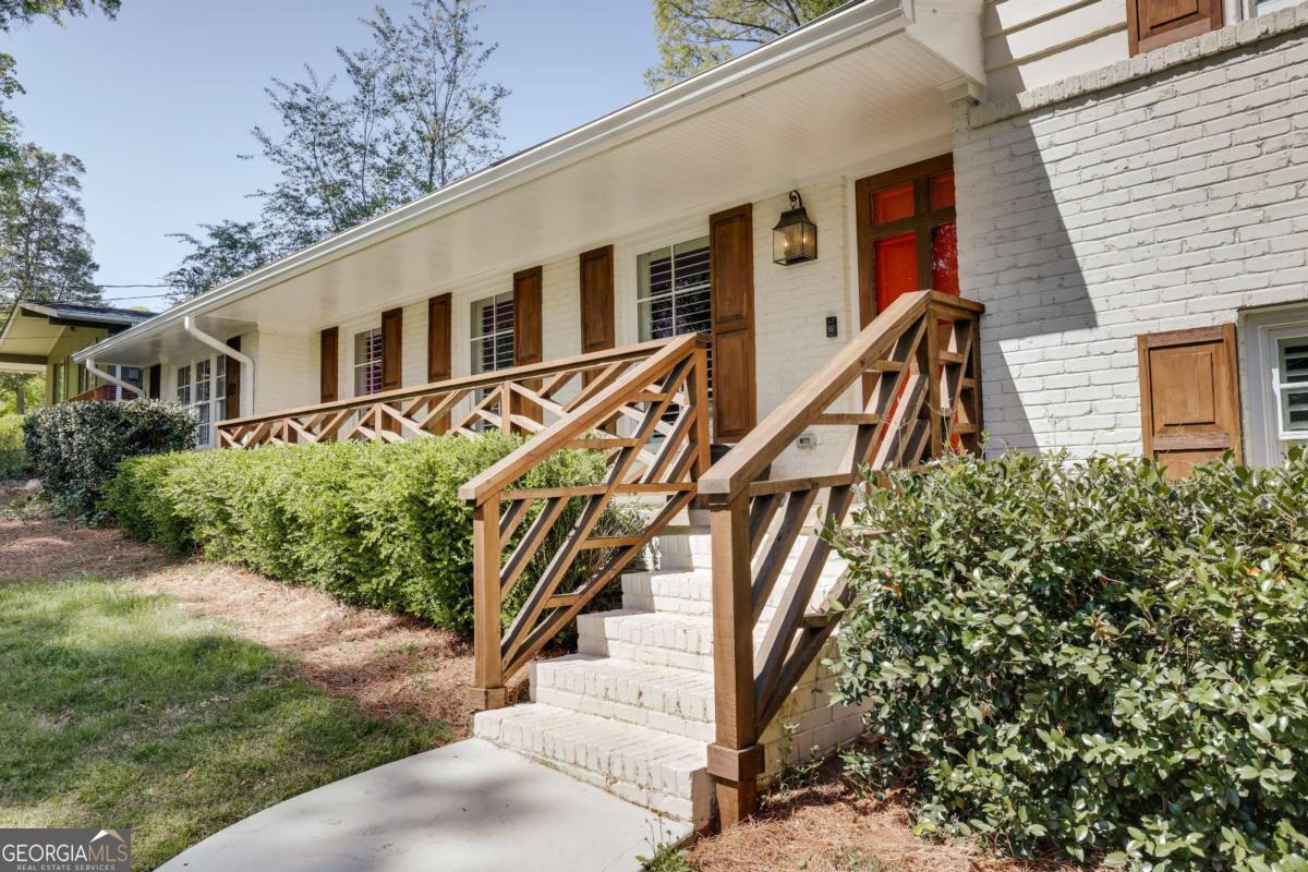Property Photo: 335 Duncan Springs Road GA 30606