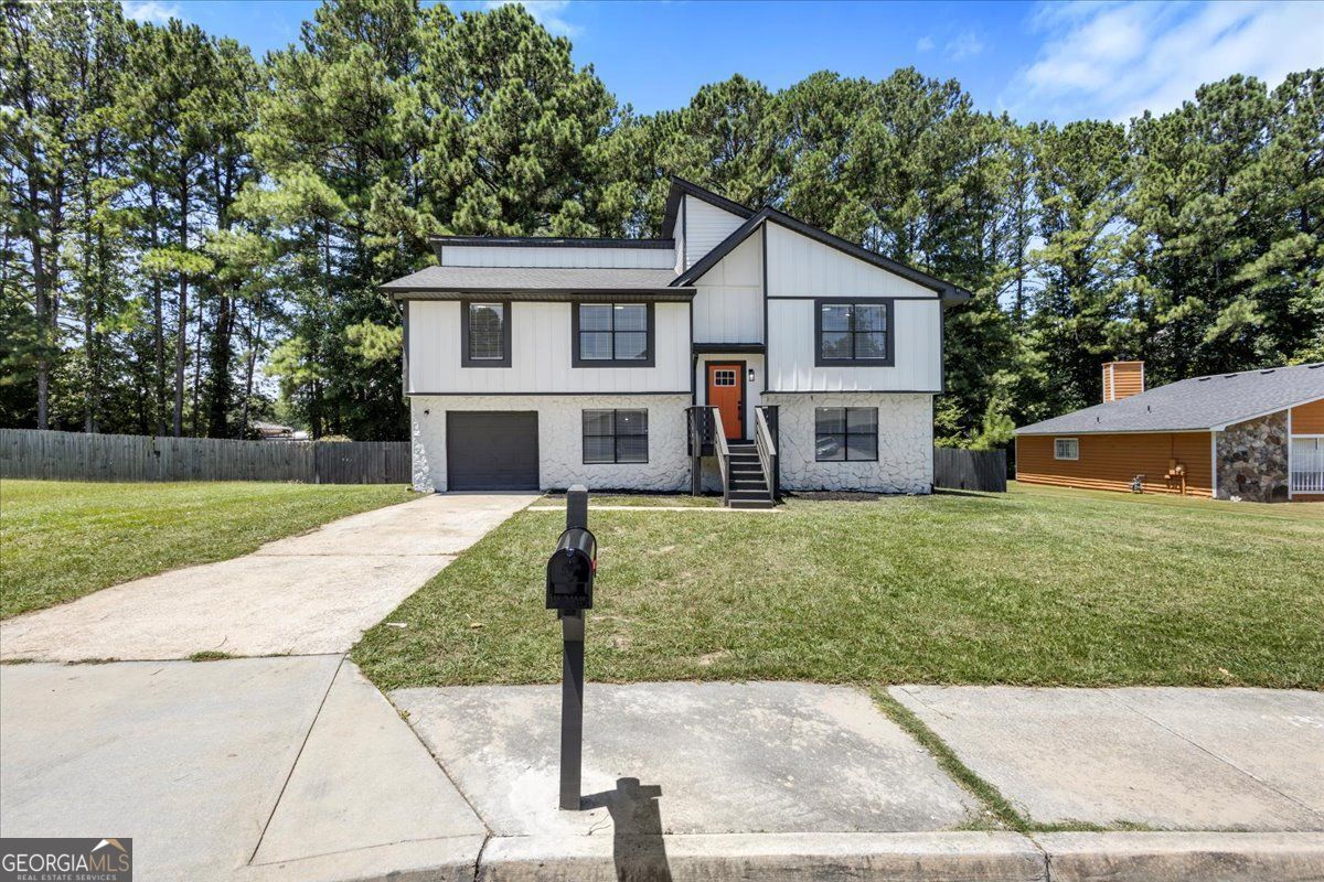 Property Photo:  6685 Greenbower Lane  GA 30349 