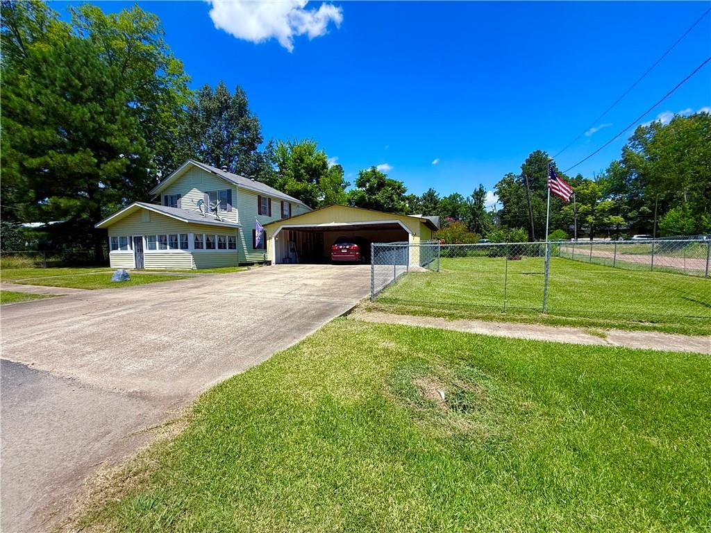 Property Photo: 2610 W Front Street LA 71465