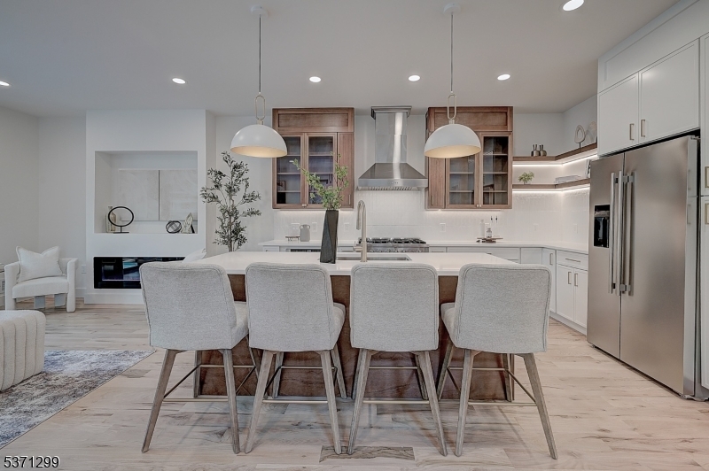 Property Photo:  86 Watchung Ave 1  NJ 07043 
