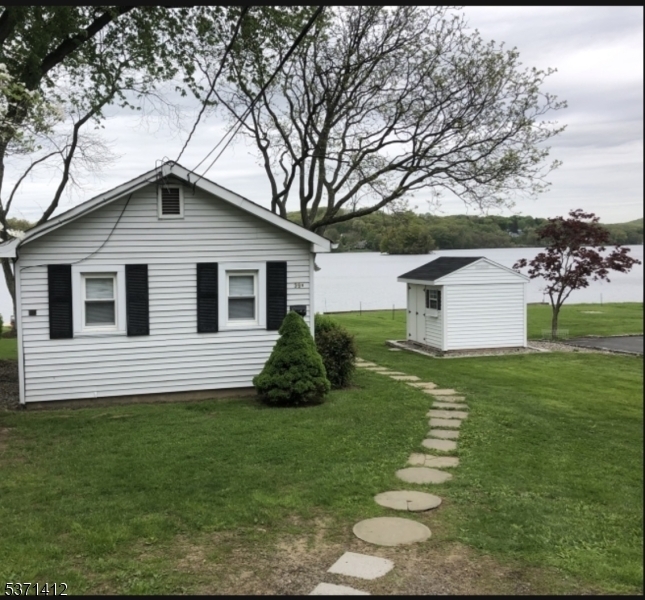 Property Photo: 39 Dell Ave NJ 07857