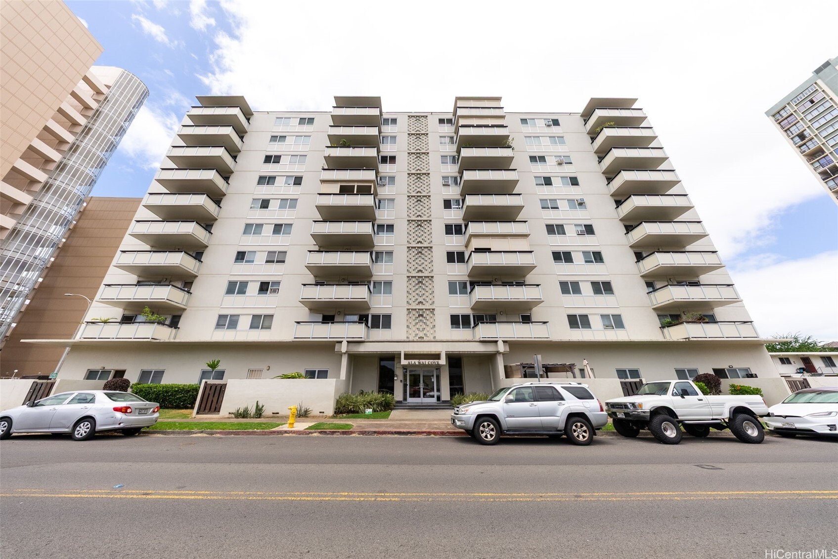 Property Photo:  509 University Avenue 707  HI 96826 