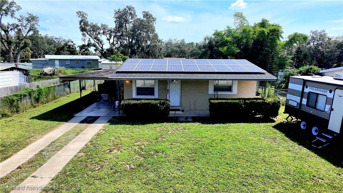1716 Warfield Place  Sebring FL 33870 photo