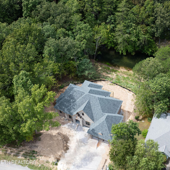 135 Hedgewood Point  Crossville TN 38558 photo