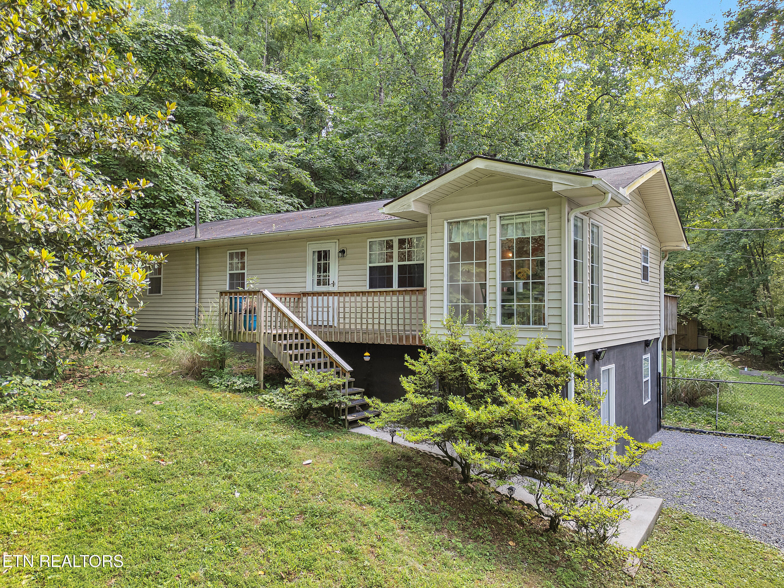 Property Photo: 6923 Hurst Lane TN 37918