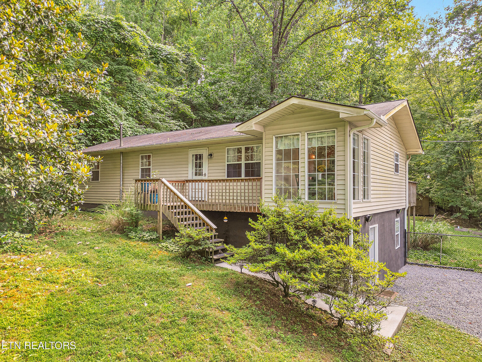 Property Photo: 6923 Hurst Lane TN 37918