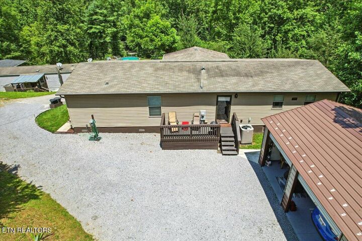 Property Photo: 20 Tan Trough Hollow Rd KY 40828