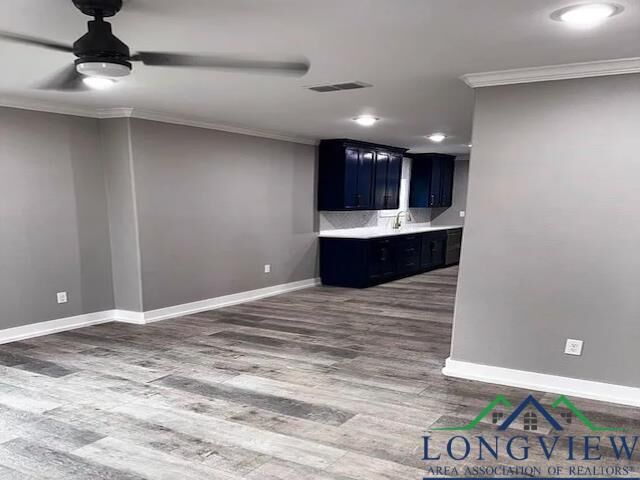 Property Photo: 207 Oaklawn Dr TX 75654
