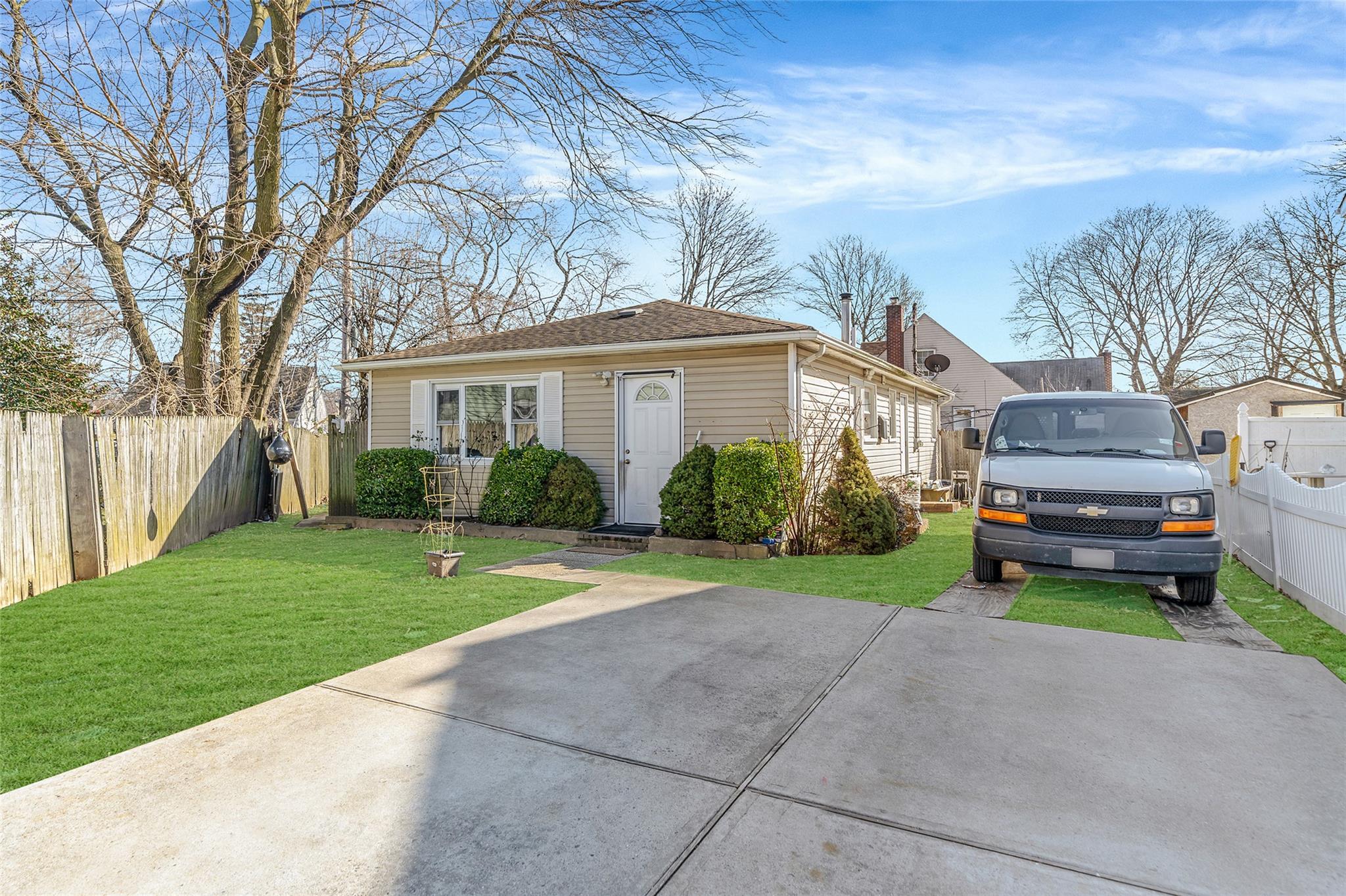 Property Photo:  1002 Park Avenue  NY 11590 