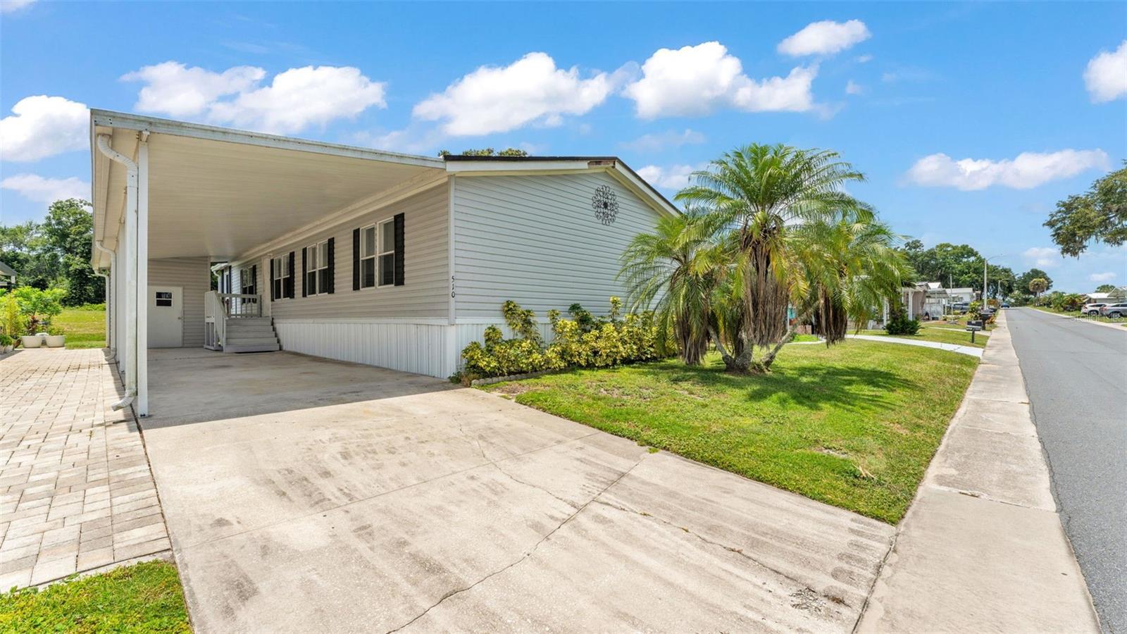 Property Photo: 510 Cassandra Lane FL 33809