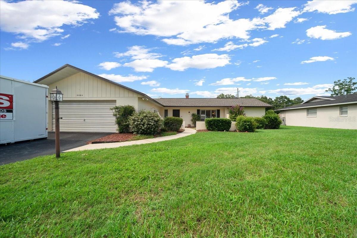 Property Photo: 5401 SE 2nd Street FL 34480