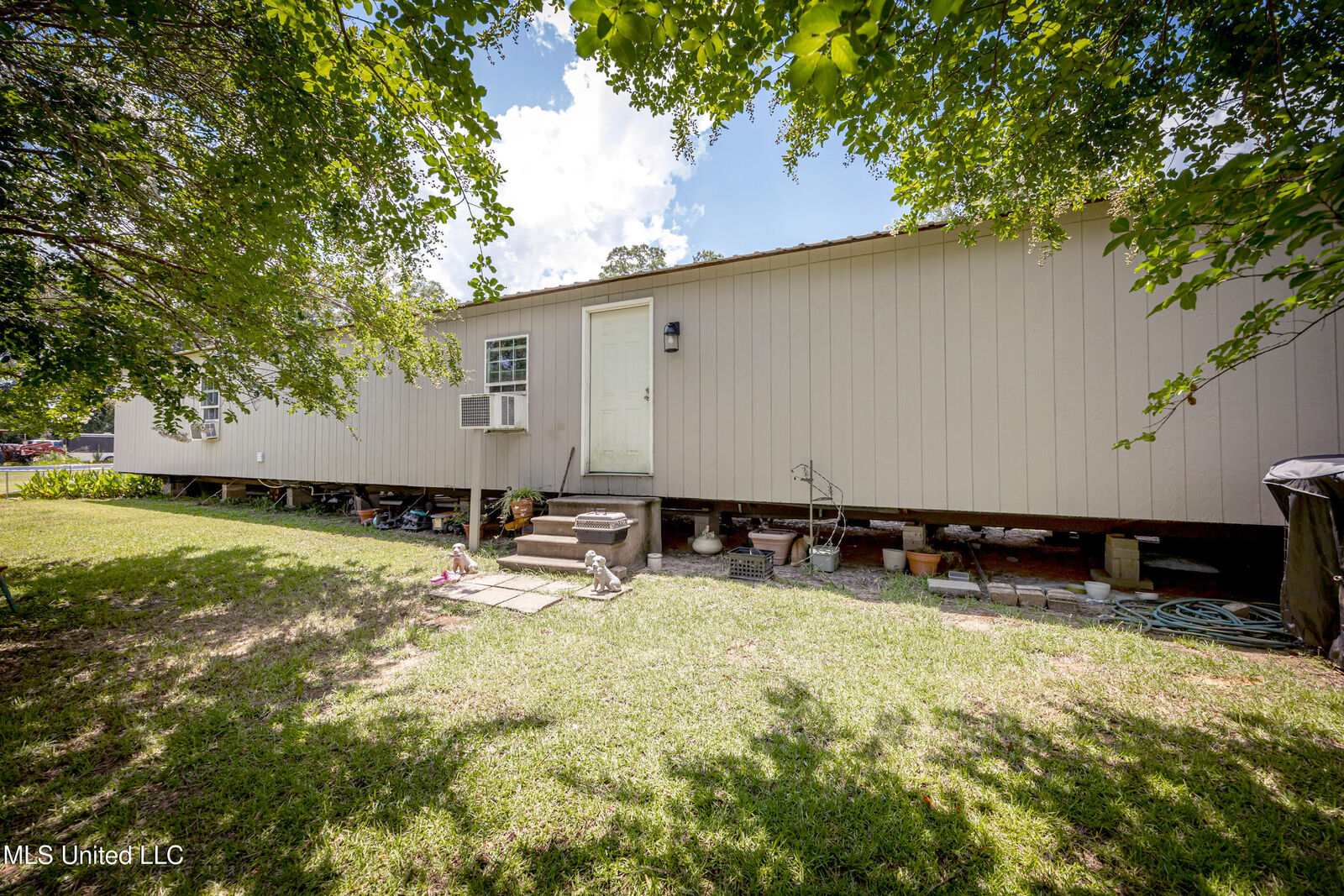 Property Photo:  139 Archey Lane  MS 39452 