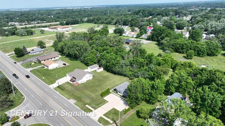 Property Photo: 1441 E Maple Avenue MI 48529