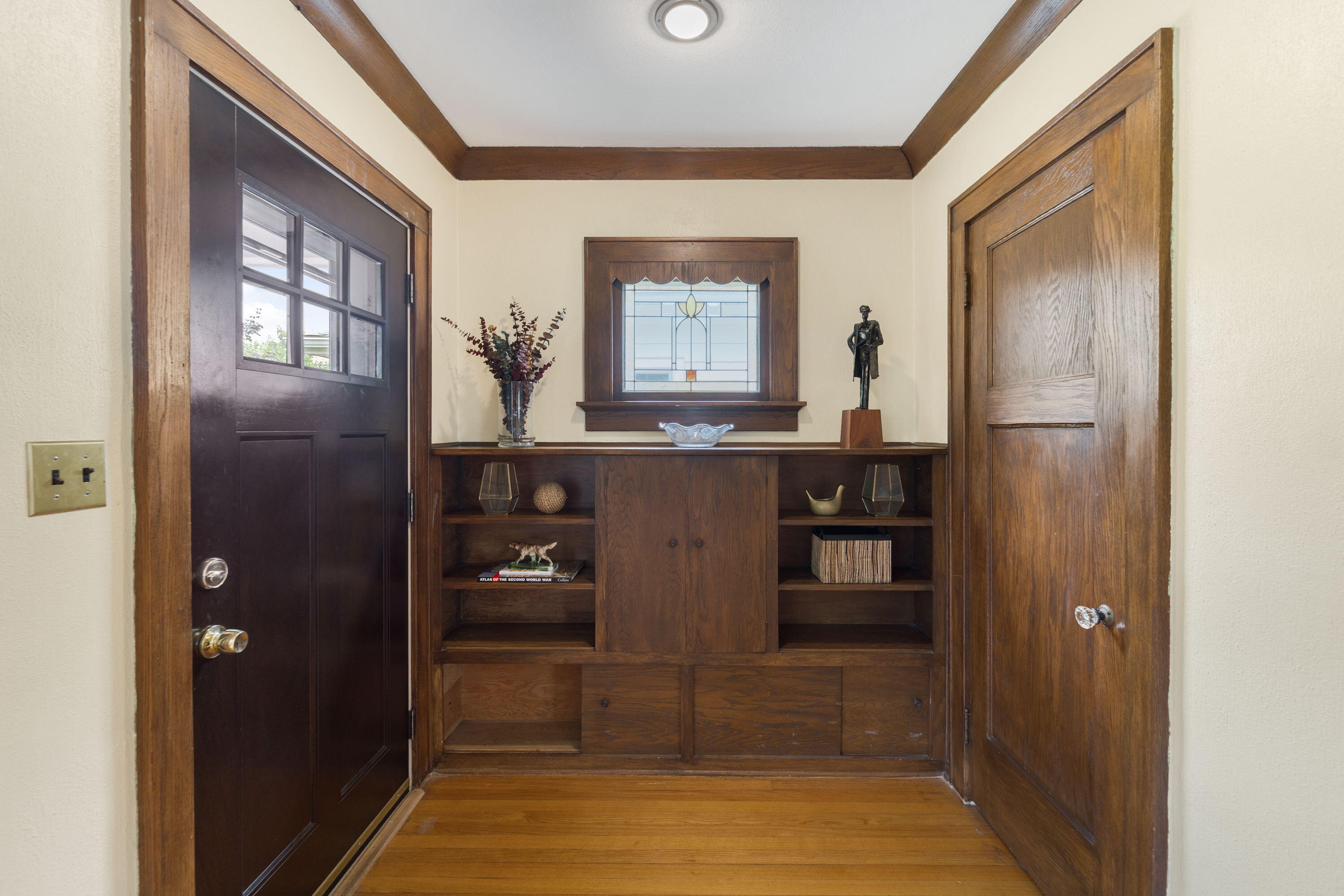 Property Photo: 4532 N Bartlett Ave 4532A WI 53211