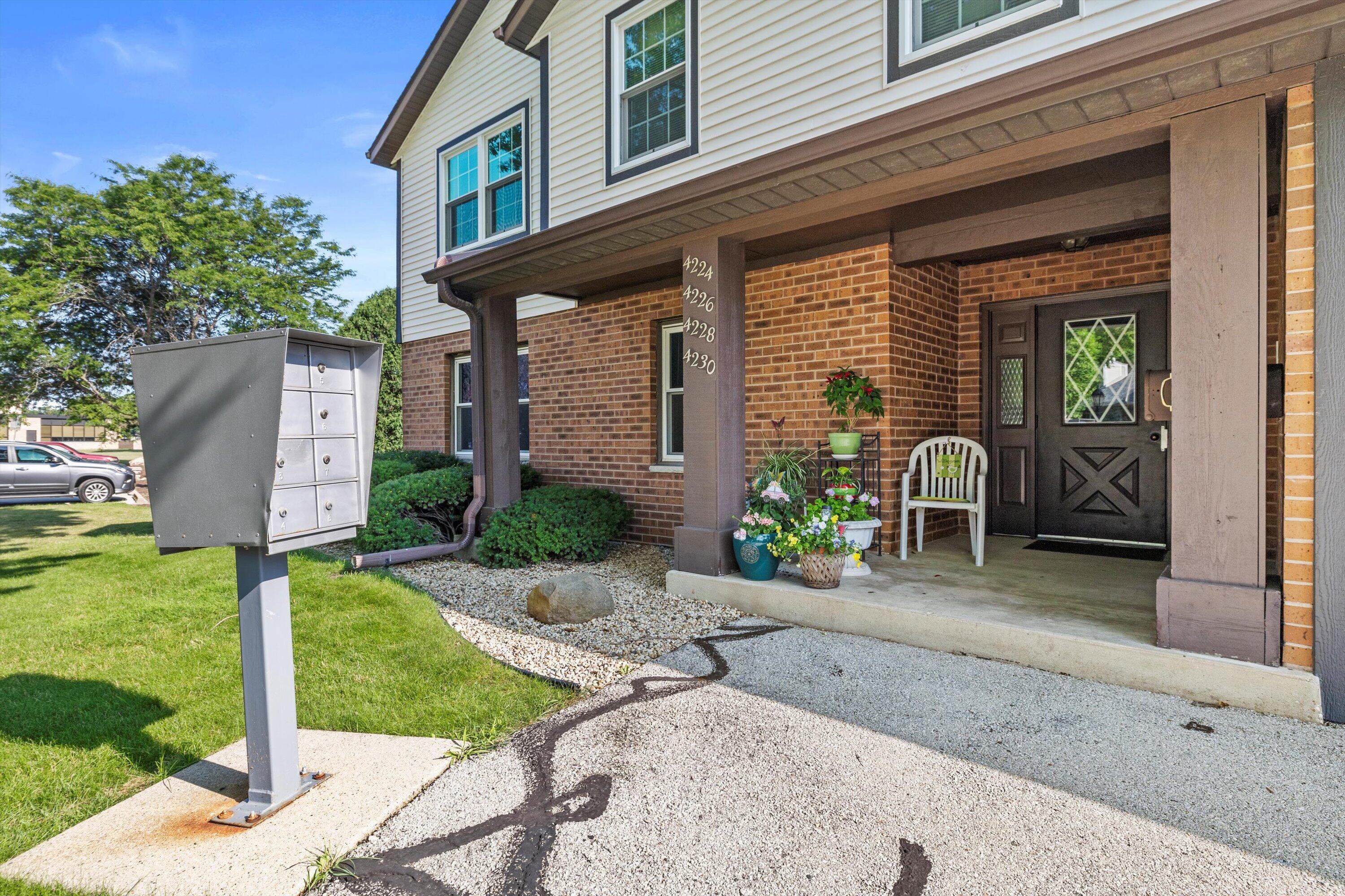 4228 80th Pl  Kenosha WI 53142 photo