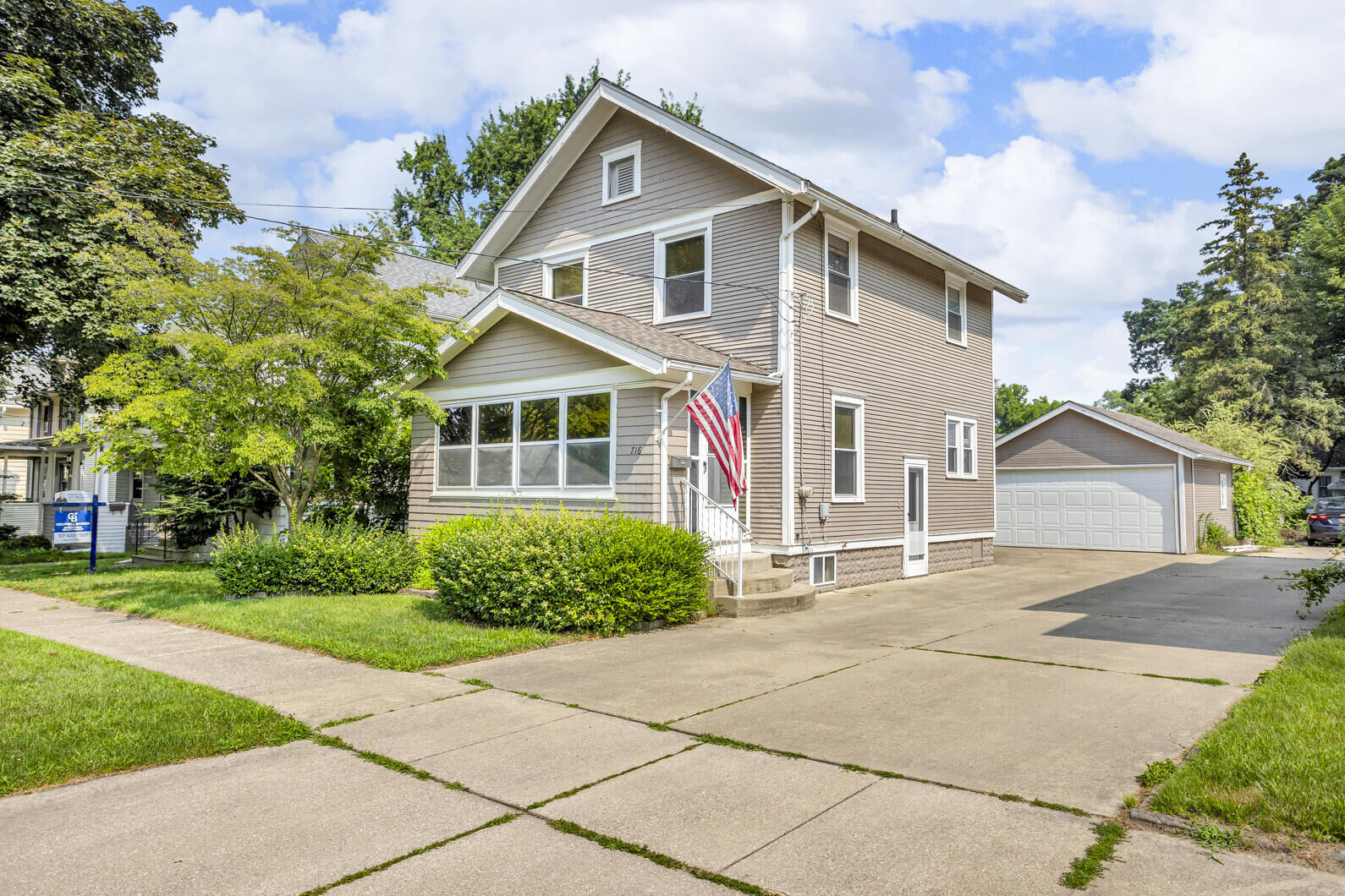 Property Photo: 716 Union Street MI 49203