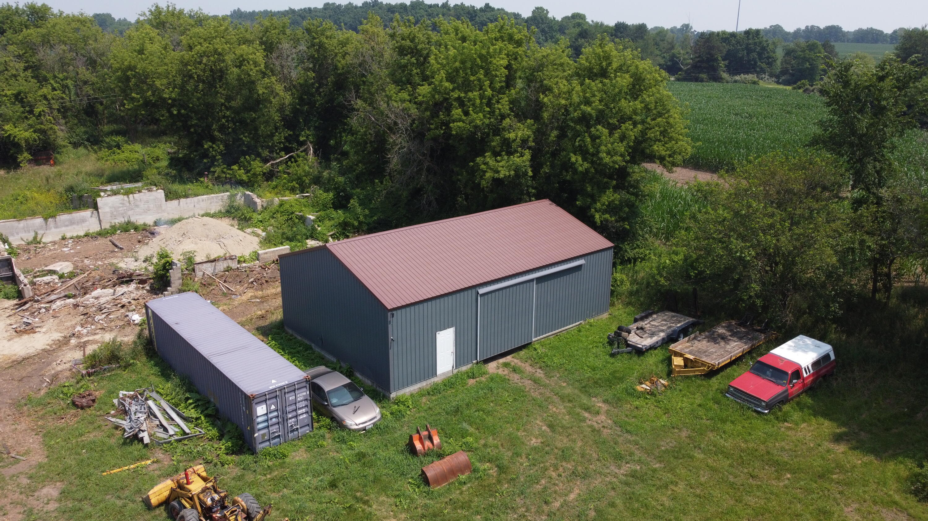 Property Photo: 20664 Allen Road MI 48158