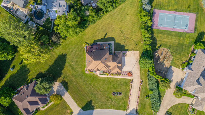 Property Photo: 284 Barrington Lane IL 60914