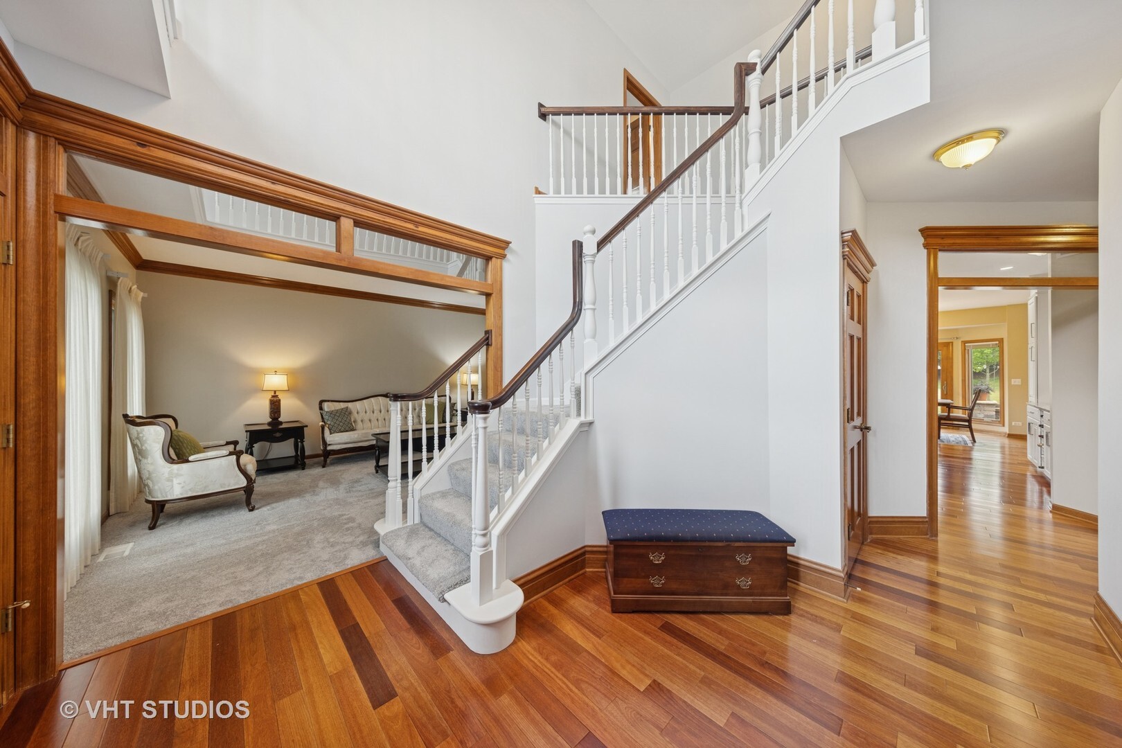 Property Photo: 2249 Kenyon Court IL 60502