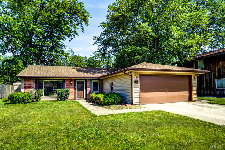 Property Photo: 7800 W Kingston Drive IL 60423