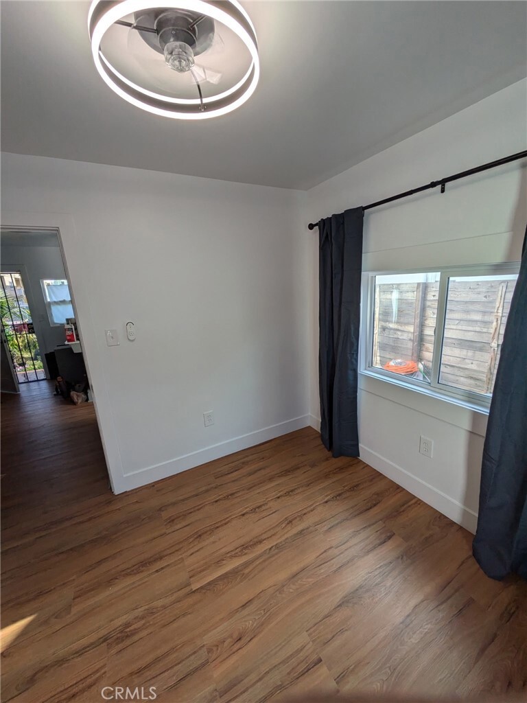 Property Photo: 543 W Olive Street CA 90301