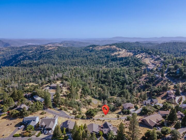 Property Photo: 1144 Laurel Lane CA 95247