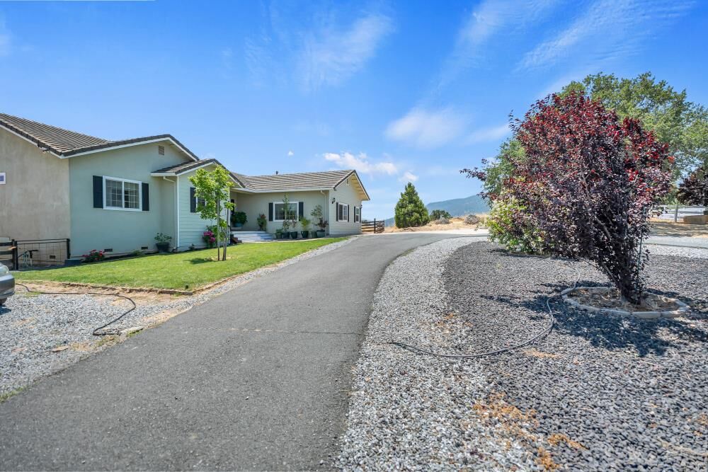 Property Photo:  1221 Magers Road  CA 95249 