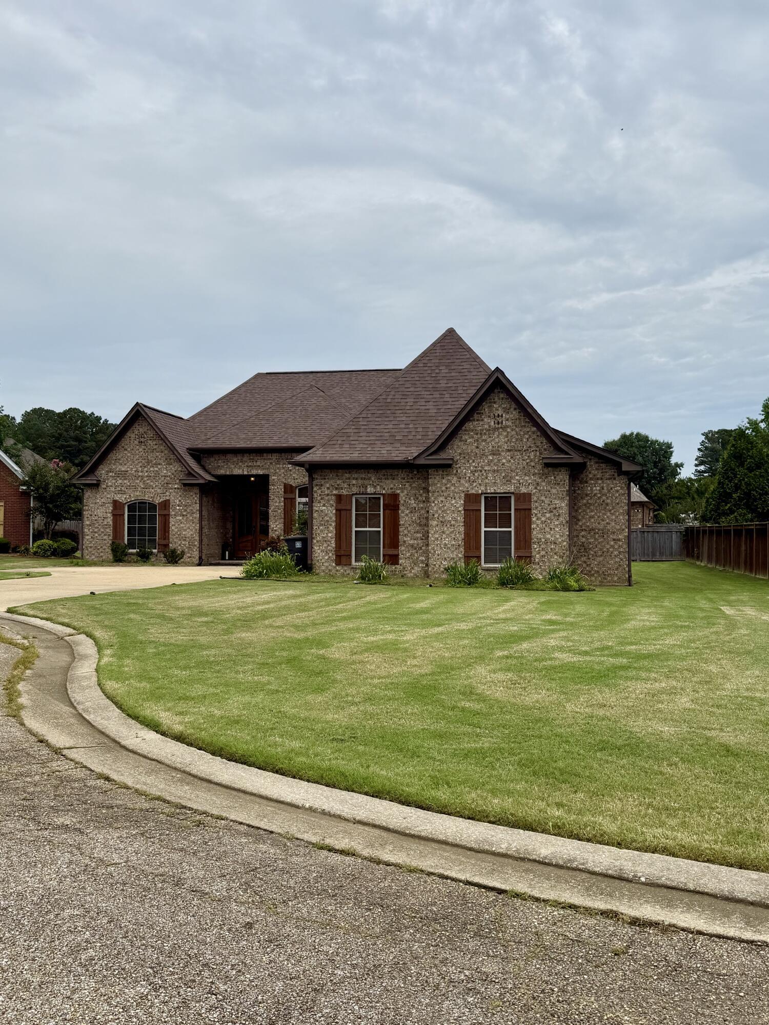 Property Photo:  108 Whitfield Cove  MS 38866 