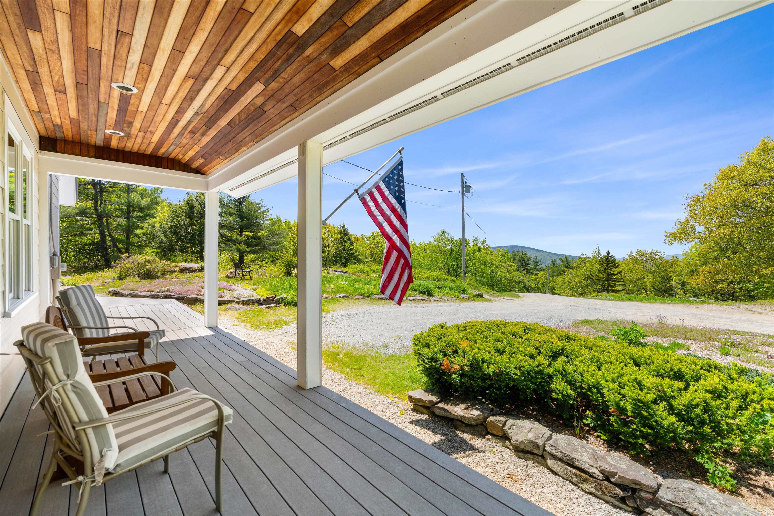 Property Photo: 94 Summit Drive NH 03082